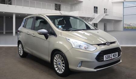 FORD B-MAX 1.6 Titanium