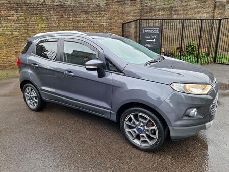 FORD ECOSPORT 1.0 T EcoBoost Titanium