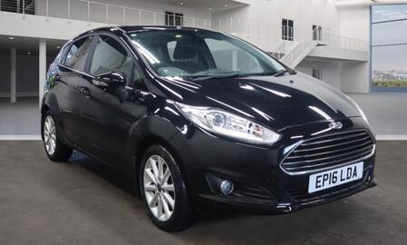 FORD FIESTA 1.0 T EcoBoost Titanium